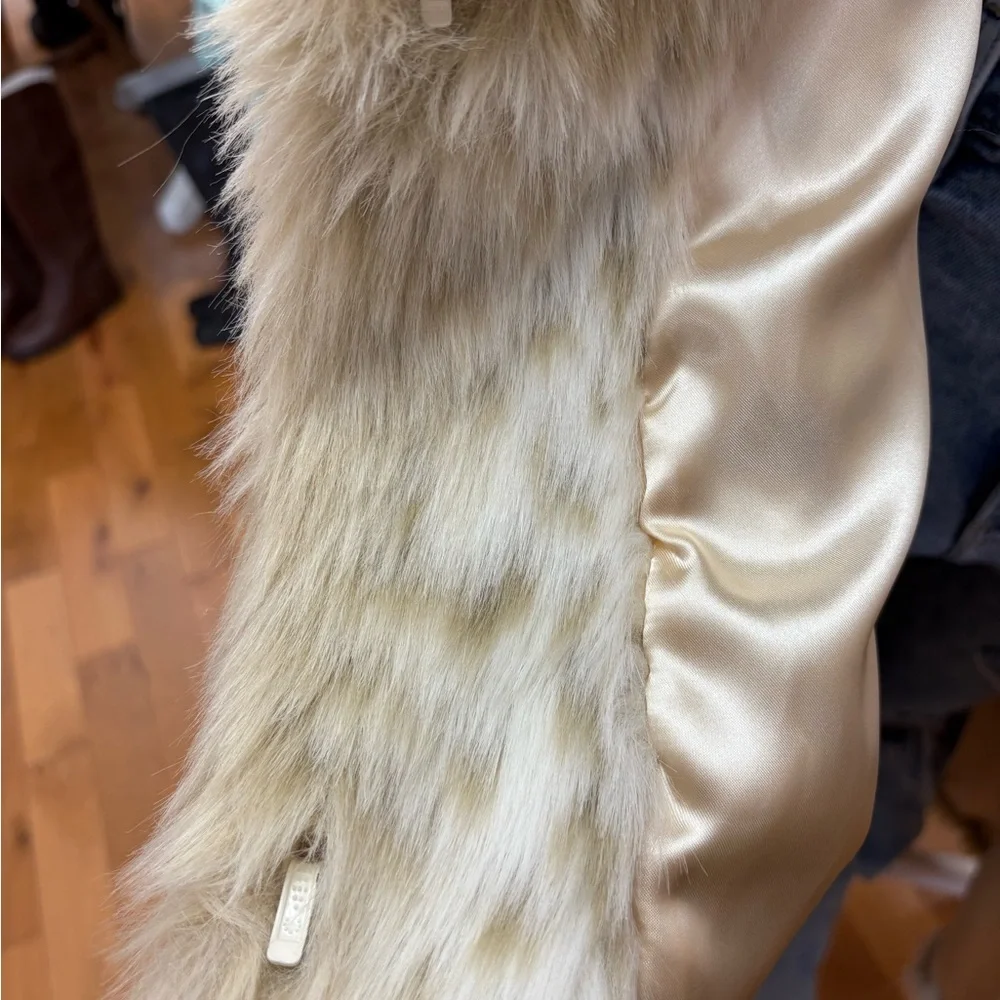 Dennis Basso Full Length Faux Fur Coat Size 1X - Picture 5 of 9
